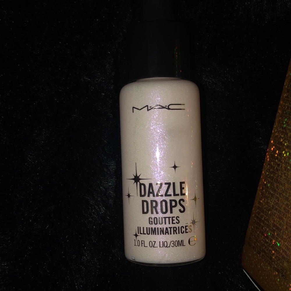 Illuminating dazzle drops😍😍